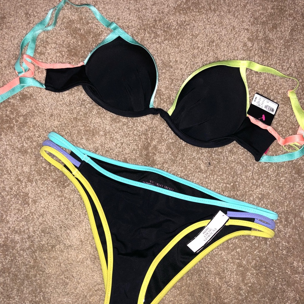 Victoria’s Secret Bikini 34A/SM NWT